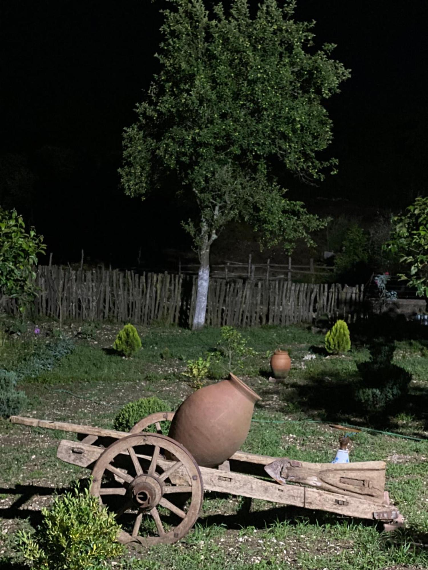 Kirta Gordi Exterior foto