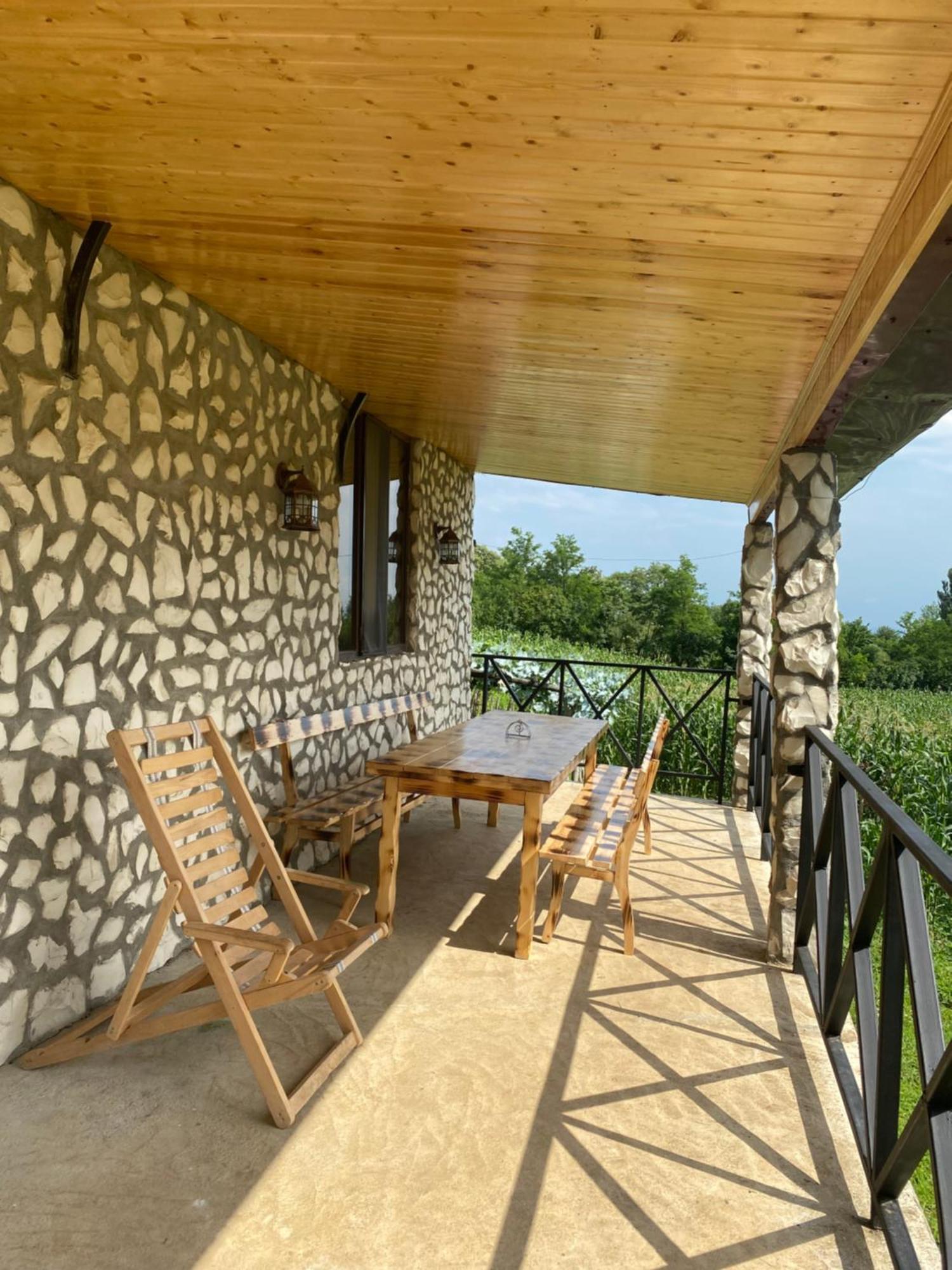 Kirta Gordi Exterior foto