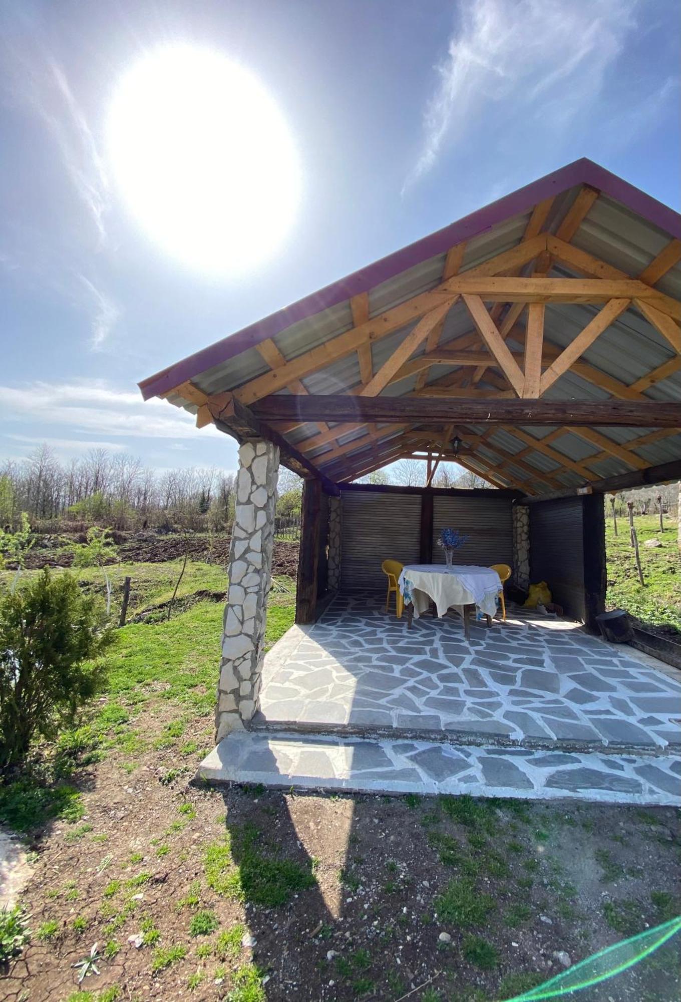 Kirta Gordi Exterior foto